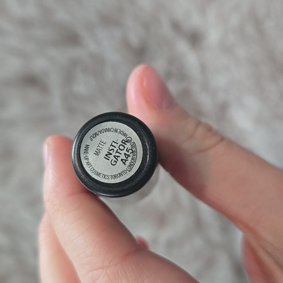 MAC Matte Lipstick Instigator A45- Discontinued - Picture 6 of 8